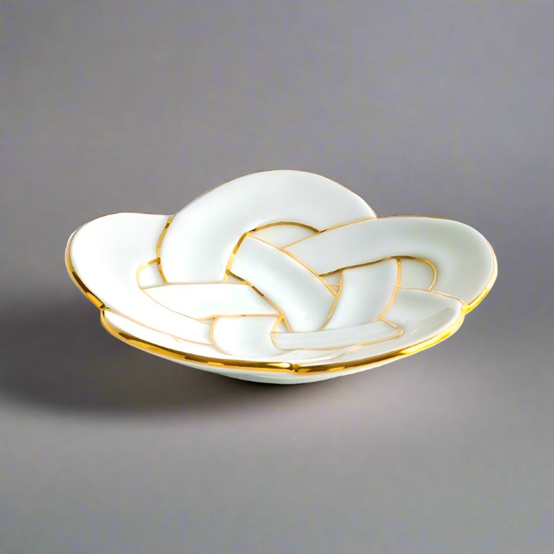 Arita-ware Plum Knot Small Dish