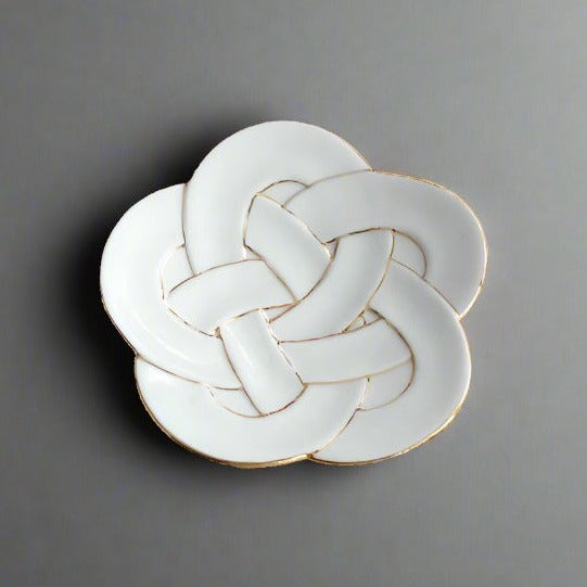 Arita-ware Plum Knot Small Dish
