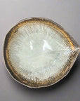 Kakunaka Akane Leaf-Shaped Bowl