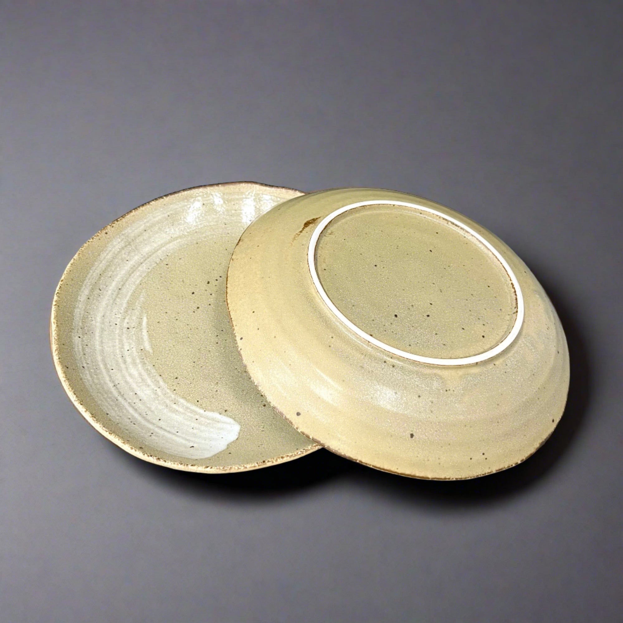 Kakunaka White Brushstroke Oval Plate
