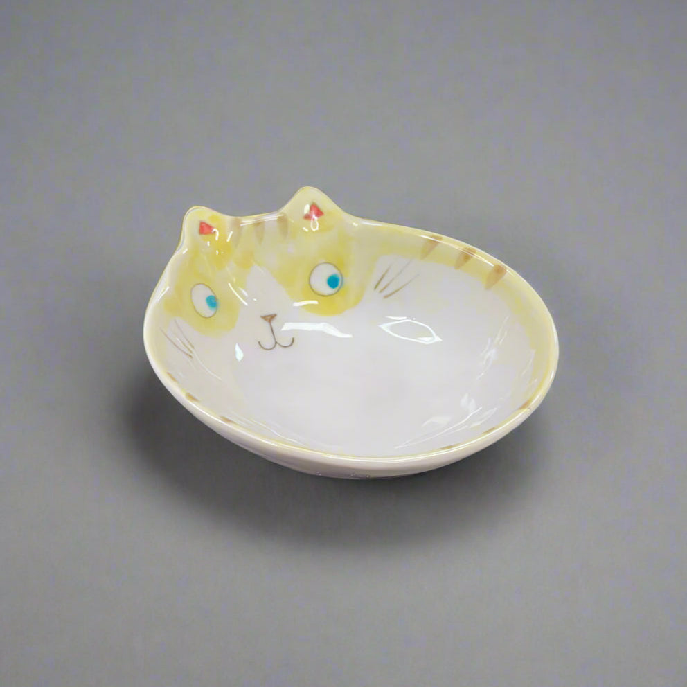 Fukui Craft Smiling Cat-Shaped Bowl