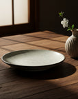 Grey Crackle Glaze Plate with Kairagi Texture