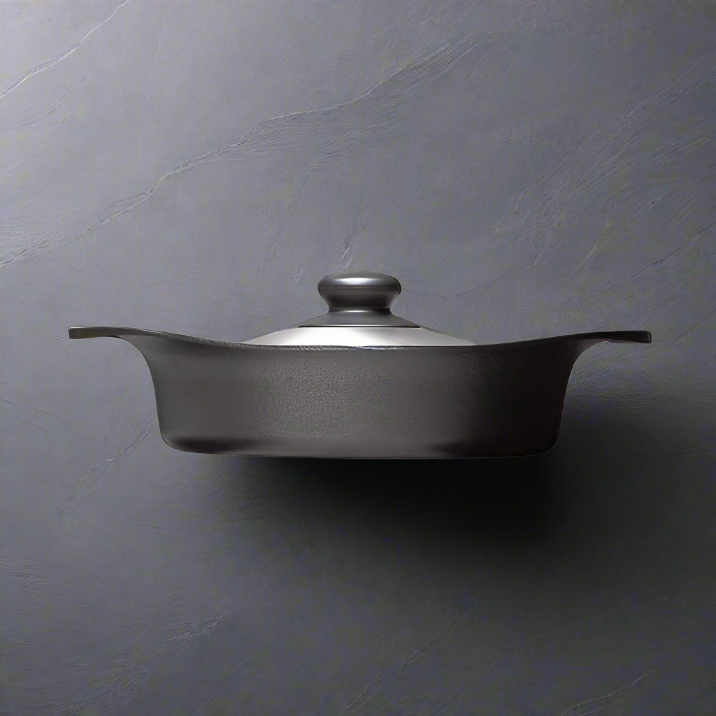 Yanagi Sori Nambu Tekki Cast Iron Shallow Casserole with Stainless Steel Lid