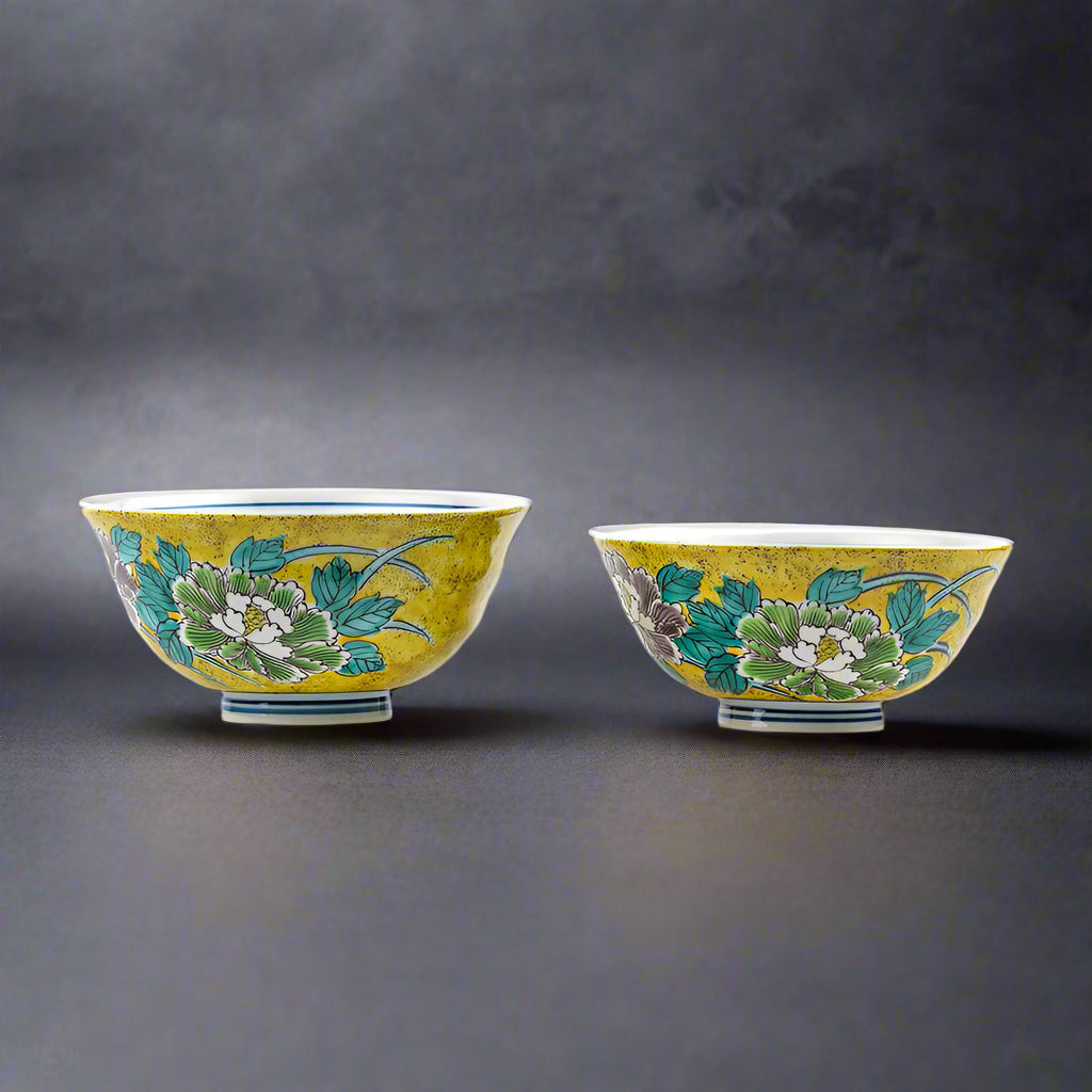 Kutani-ware Peony Flower Bowl Pair