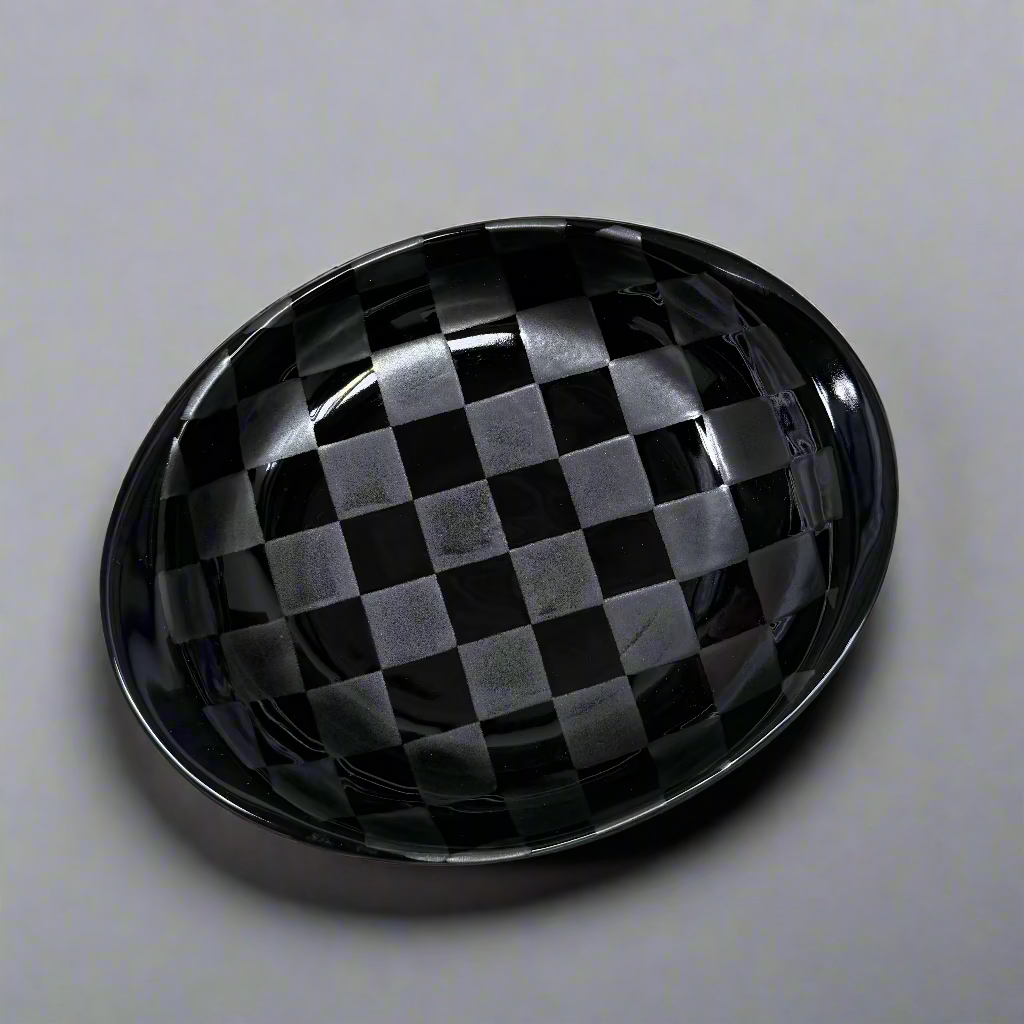 Maruko Checkered Pattern Oval Plate