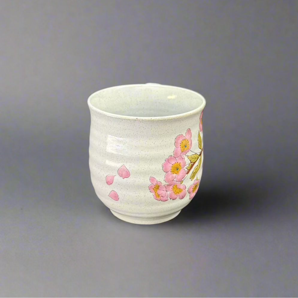 Kutani-ware Cherry with Cat Mug