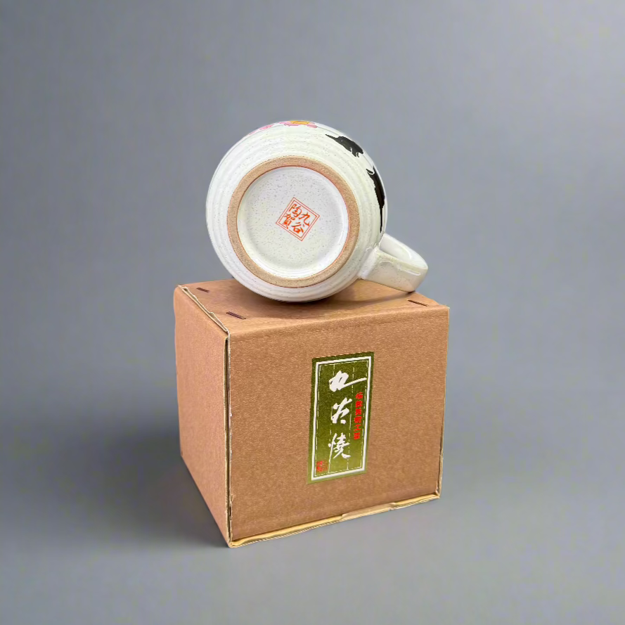 Kutani-ware Cherry with Cat Mug