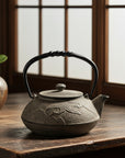 IKENAGA Nambu Cast Iron Teapot Pine & Crane 550ml