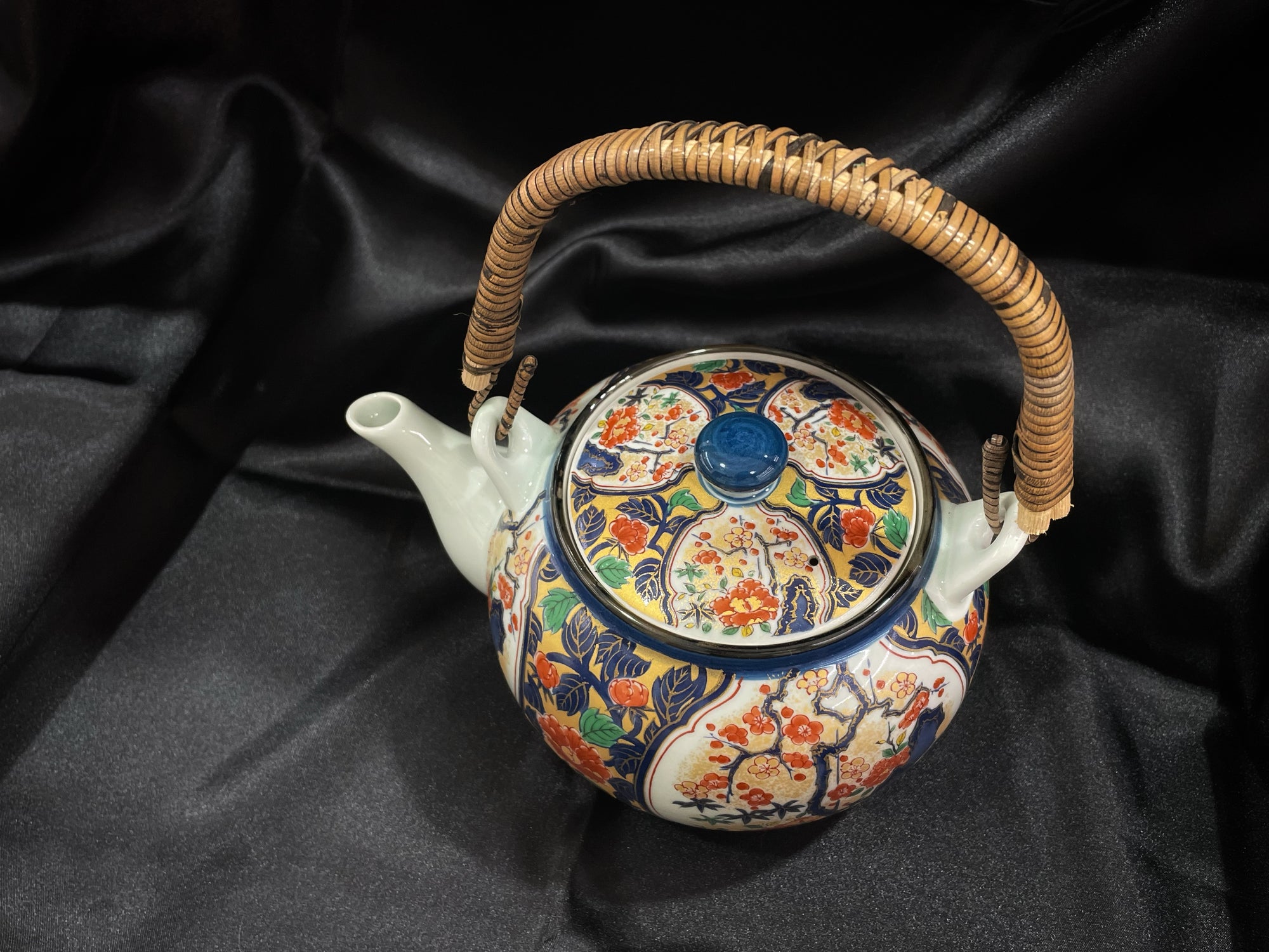 Arita-yaki Porcelain Teapot