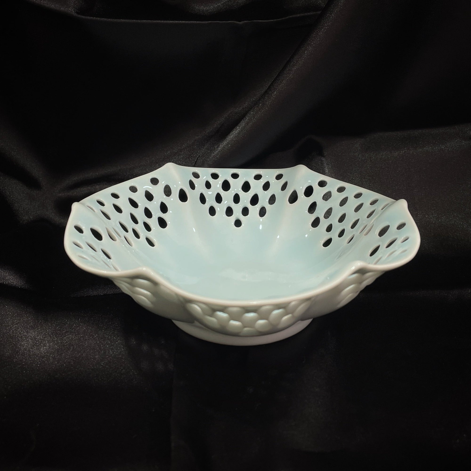 Arita-ware Blue-White Dessert Bowl