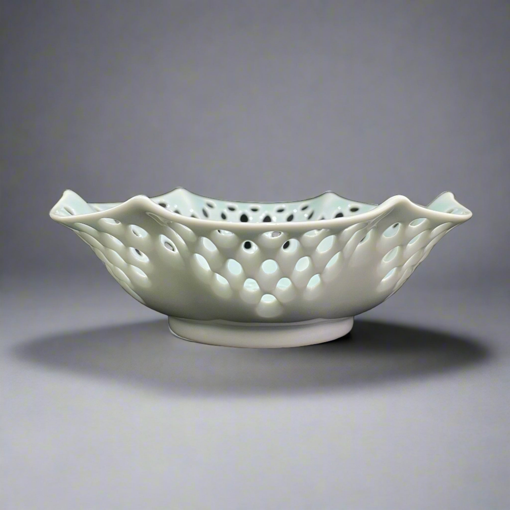Arita-ware Blue-White Dessert Bowl