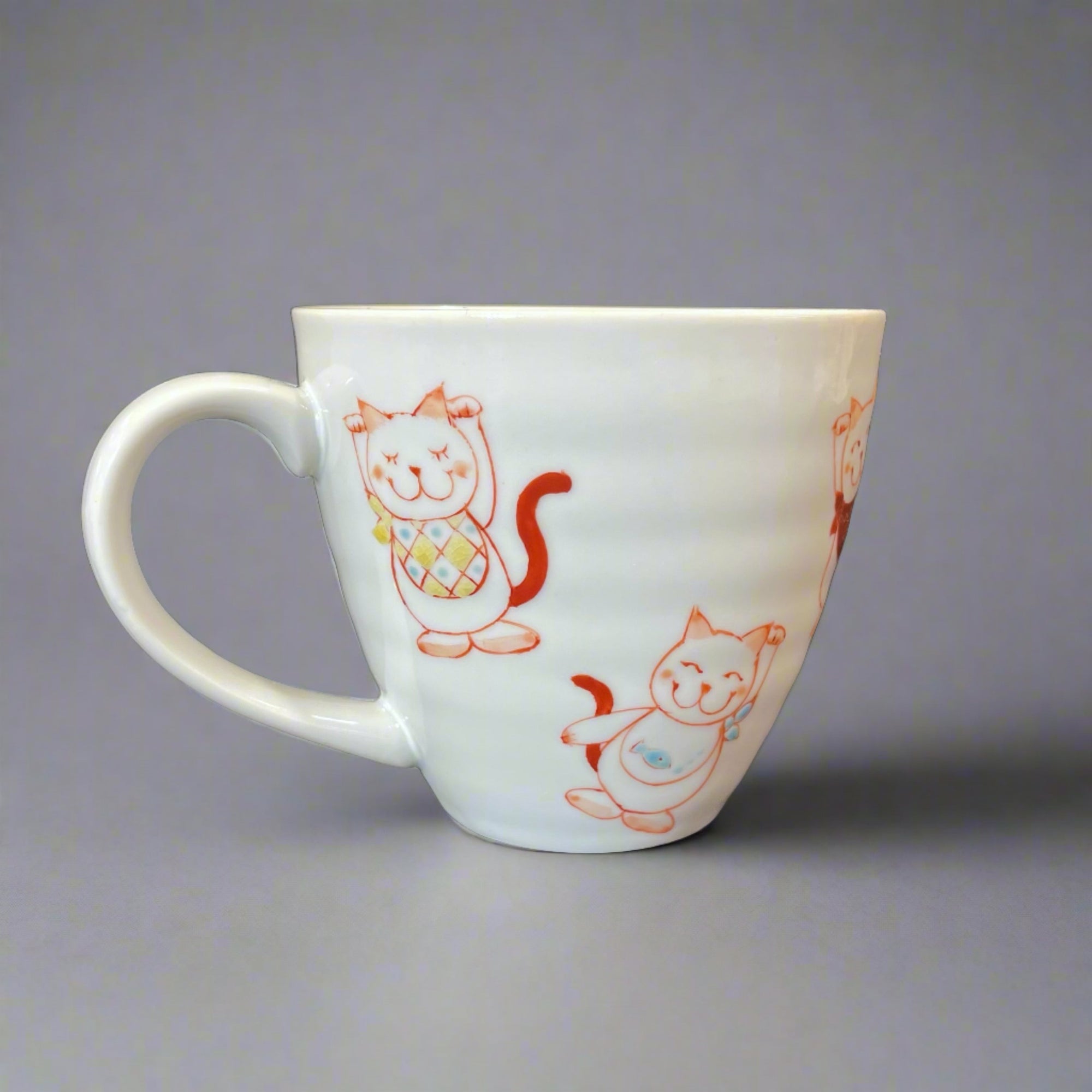 Kutani-ware Lucky Cat Mug by Yu