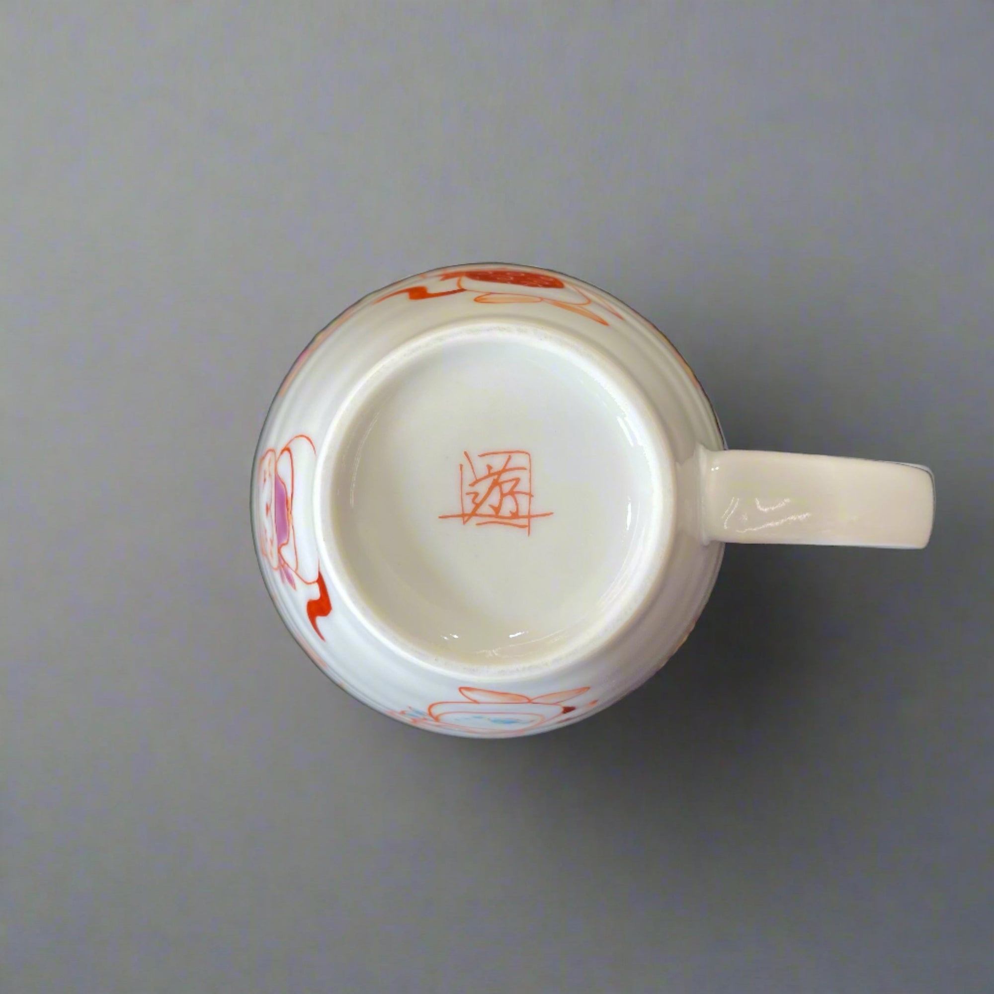 Kutani-ware Lucky Cat Mug by Yu