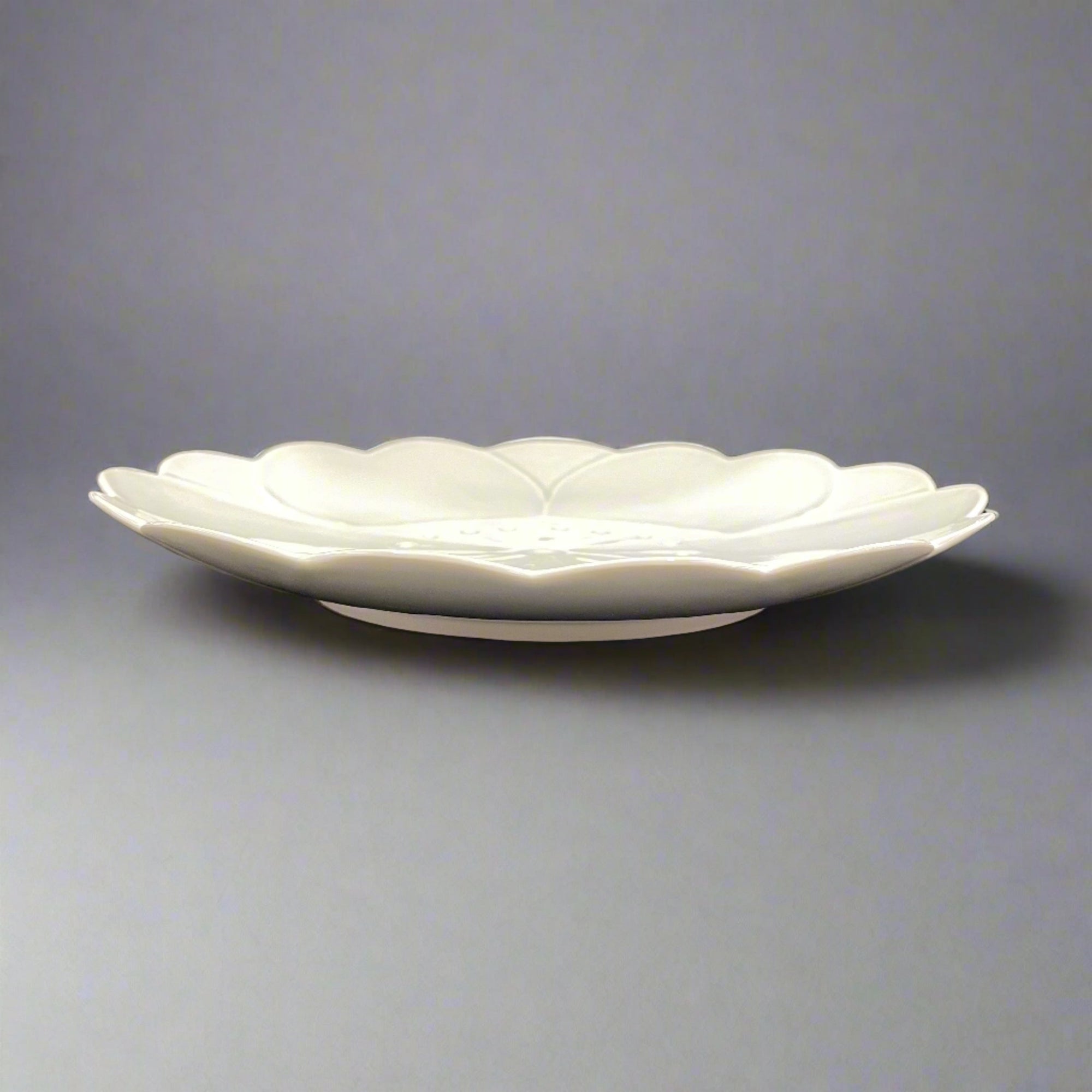 Arita ware Sakura-shape Plate - Very Light Green