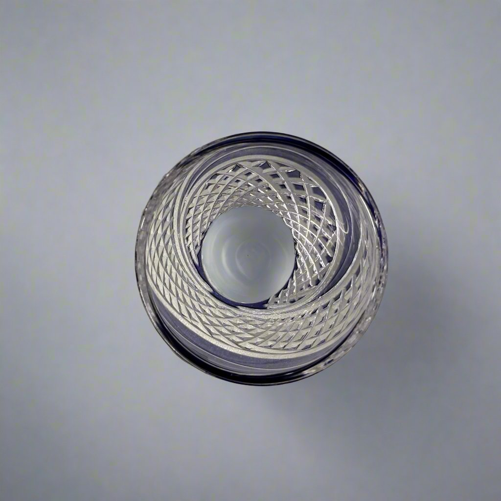 Kagami Edo Kiriko Sake Glass - Fish Scales Strip 魚子流し紋 (Purple)