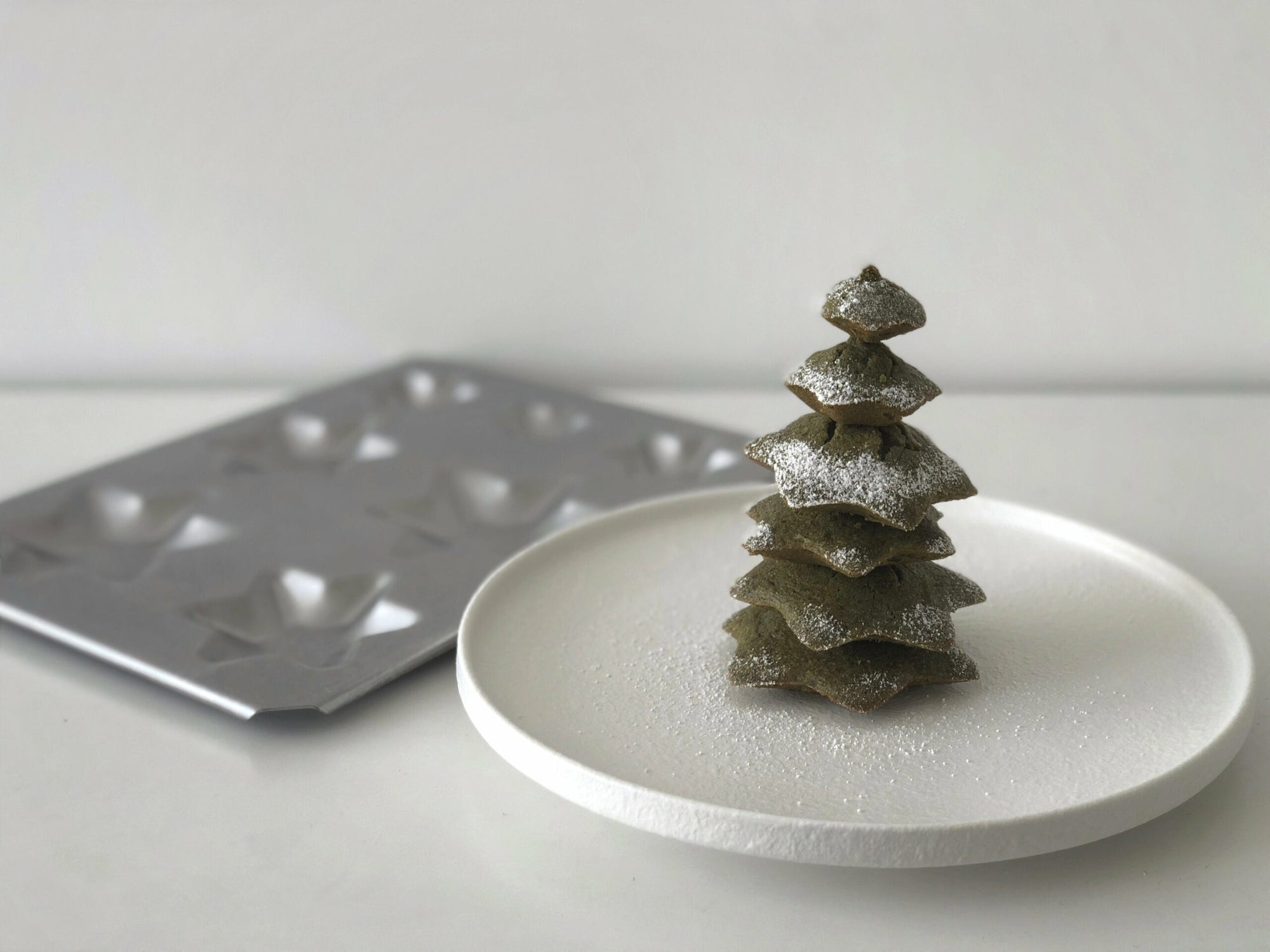 Cakeland Christmas Mini Tree Madeline Chrome Plated