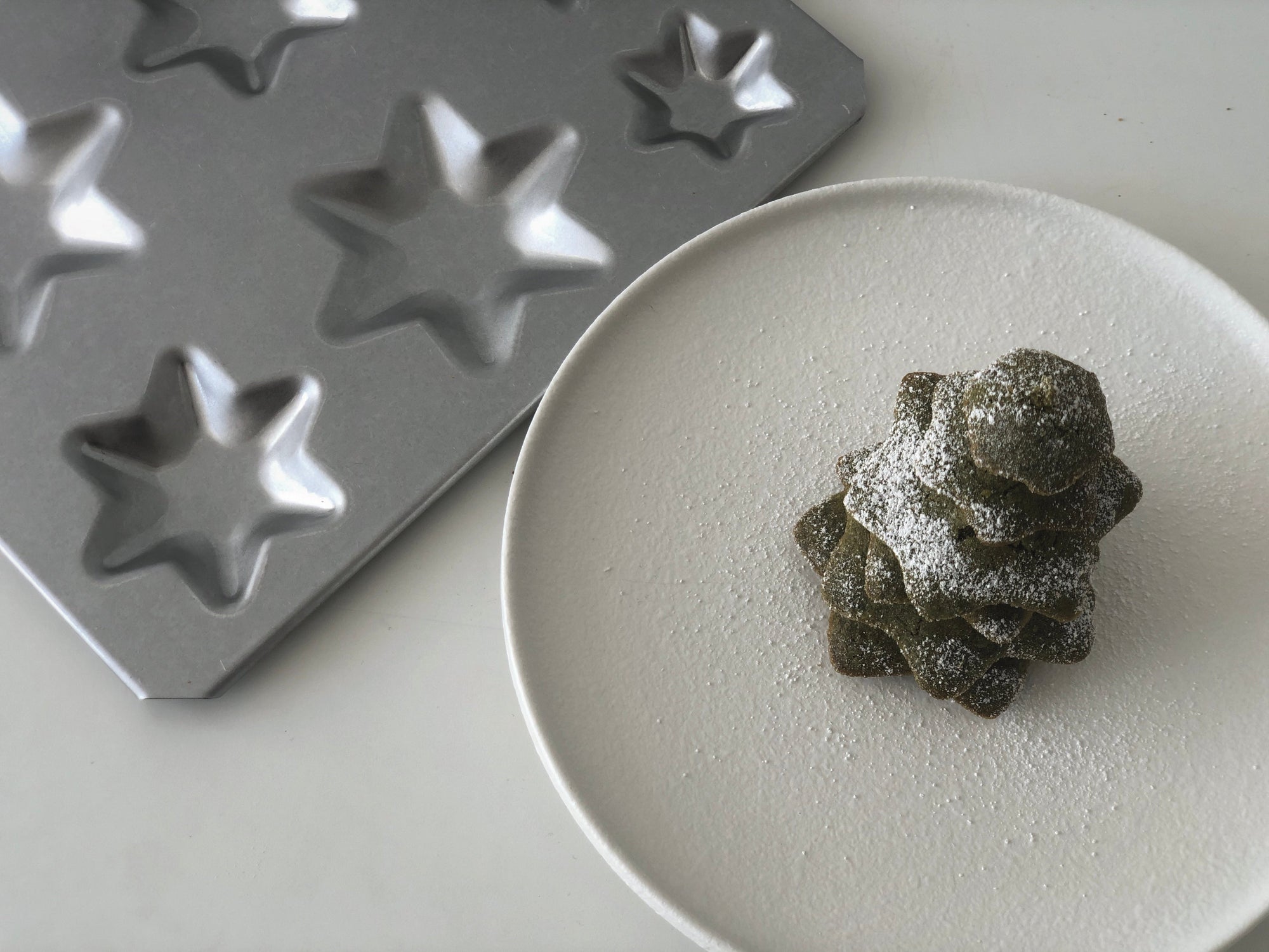 Cakeland Christmas Mini Tree Madeline Chrome Plated