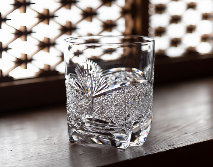 Kagami Edo Kiriko Rock Glass - Bamboo Leaves & Chrysanthemum Mesh