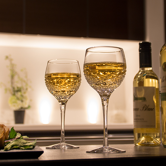 Kagami Wine Glasses Pair Set Hagoromo Kakumei