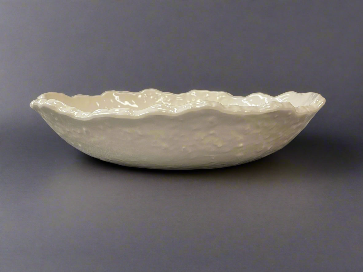 Banko-yaki White Oval Textured Plate