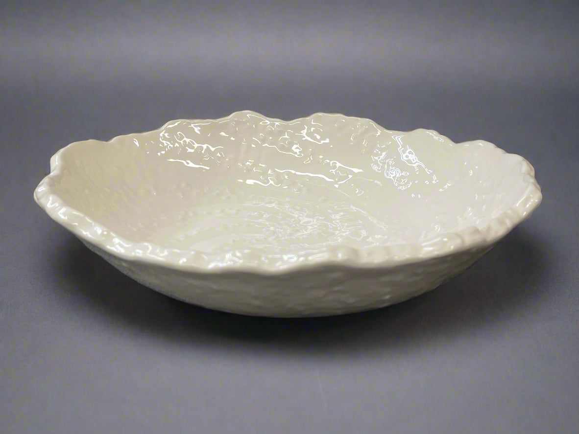 Banko-yaki White Oval Textured Plate