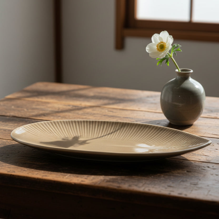 Nagomi Beige Leaf Plate