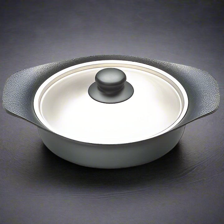 Yanagi Sori Nambu Tekki Cast Iron Shallow Casserole with Stainless Steel Lid