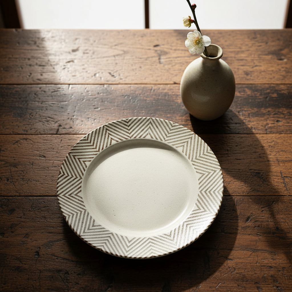 Mino-ware Yatara Pattern Dinner Plate - Two Colors