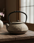 IKENAGA Nambu Cast Iron Teapot Pine & Crane 550ml