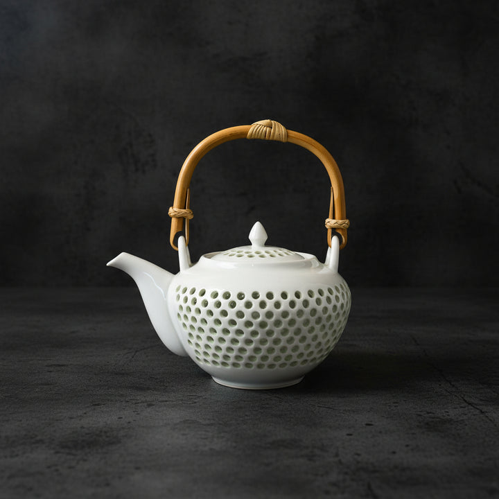 Asahido Crystal Carving Porcelain Teapot 550ml