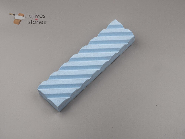 Suehiro ceramic flattening stone (medium)